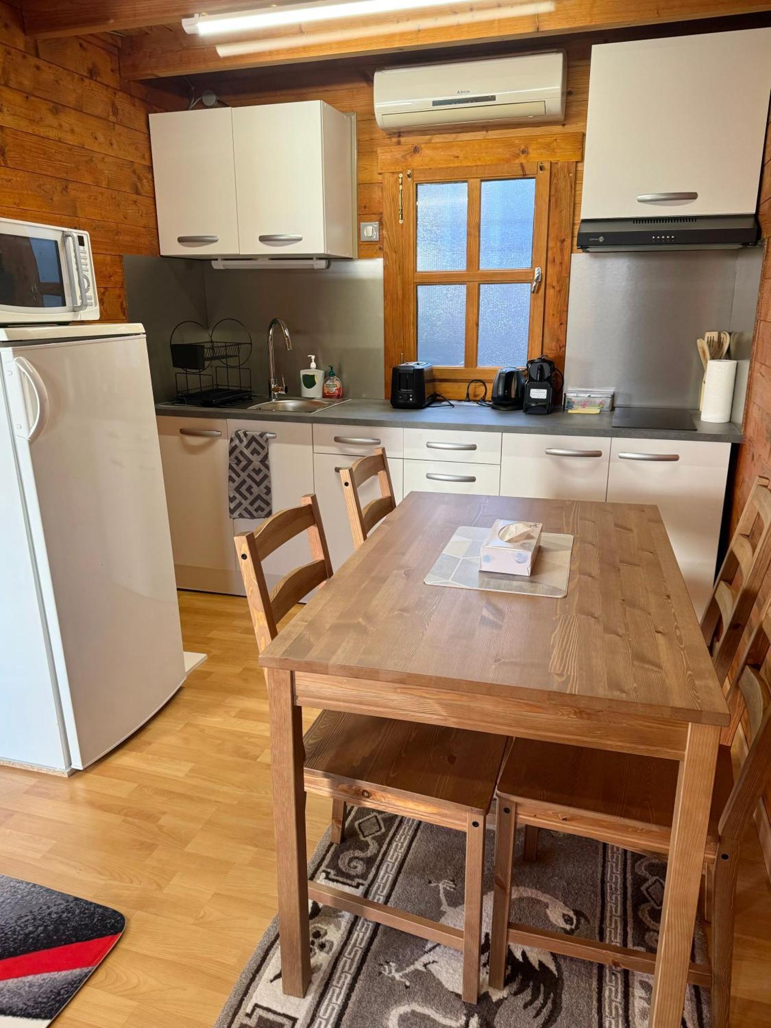 Cozy Cottage Paris Suburb! بوبْئيني المظهر الخارجي الصورة
