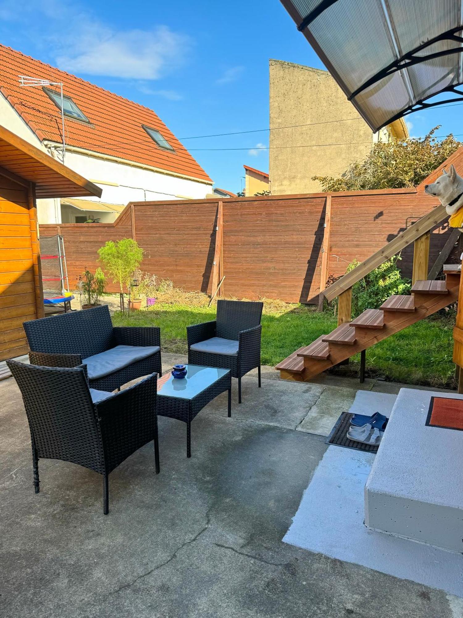 Cozy Cottage Paris Suburb! بوبْئيني المظهر الخارجي الصورة
